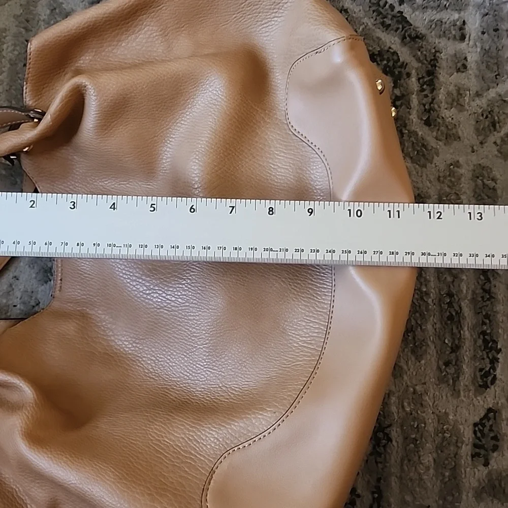 Sondra Roberts Tan Slouchy Hobo Shoulder Bag  Soft Vegan Leather - Picture 9 of 9